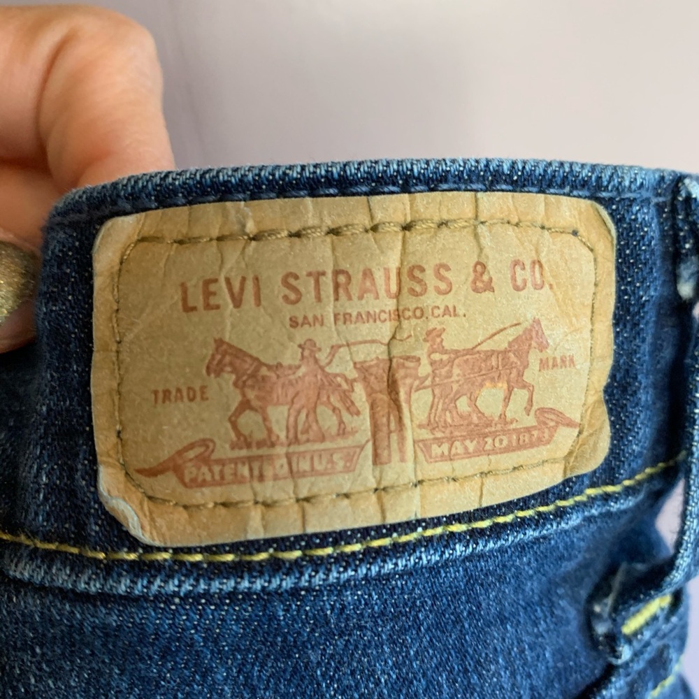 LEVIS MID RISE SKINNY JEAN DARK WASH EUC SZ8 - Picture 7 of 8